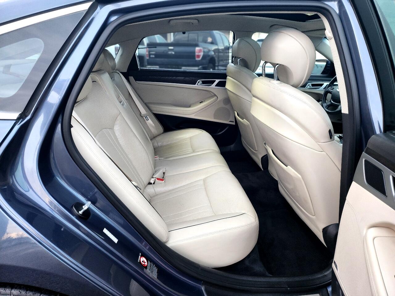 Hyundai Genesis 3.8L 2015