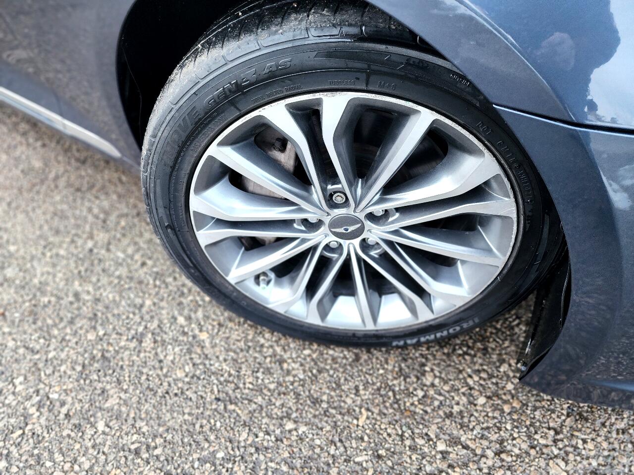 Hyundai Genesis 3.8L 2015