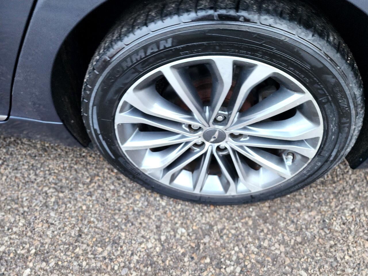 Hyundai Genesis 3.8L 2015