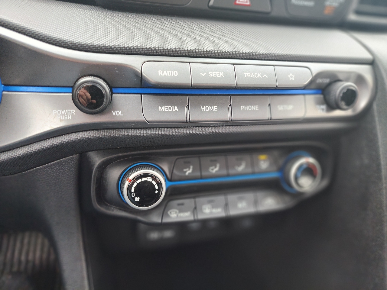 Hyundai Veloster 2.0 6A 2020