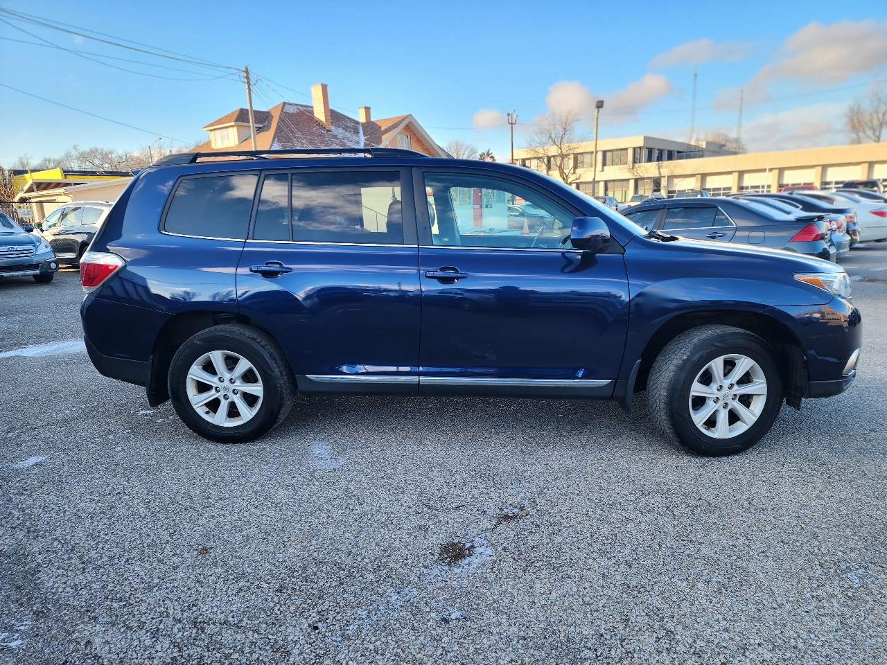 Toyota Highlander Base 4WD 2013