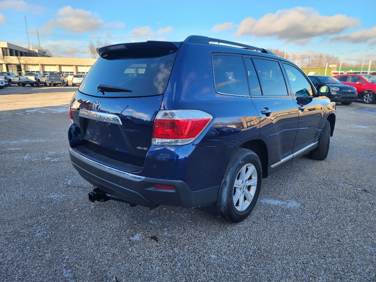 Toyota Highlander Base 4WD 2013
