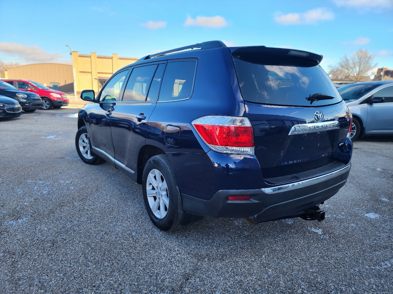 Toyota Highlander Base 4WD 2013