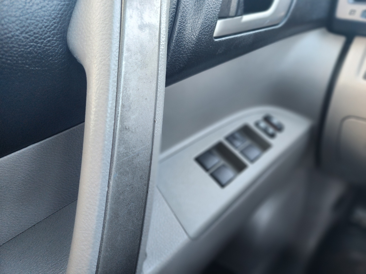 Toyota Highlander Base 4WD 2013