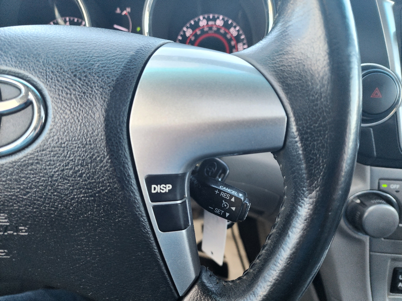 Toyota Highlander Base 4WD 2013