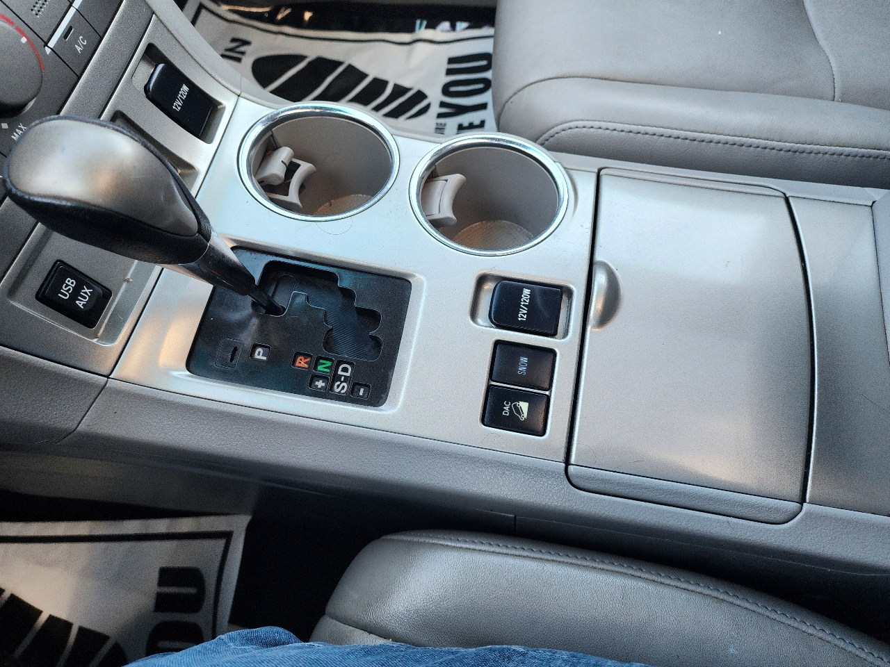 Toyota Highlander Base 4WD 2013