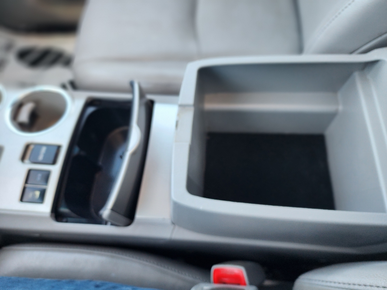 Toyota Highlander Base 4WD 2013