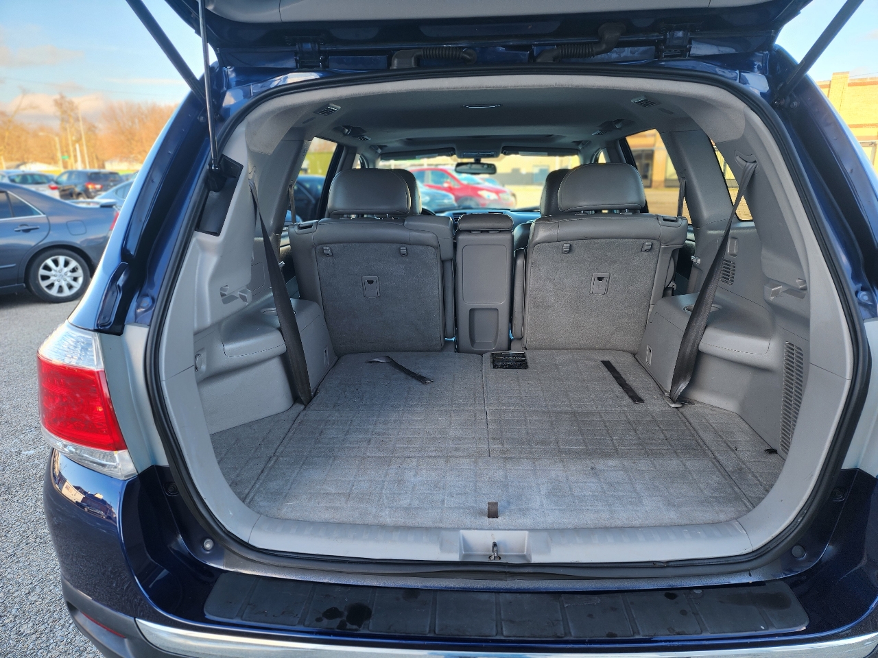 Toyota Highlander Base 4WD 2013