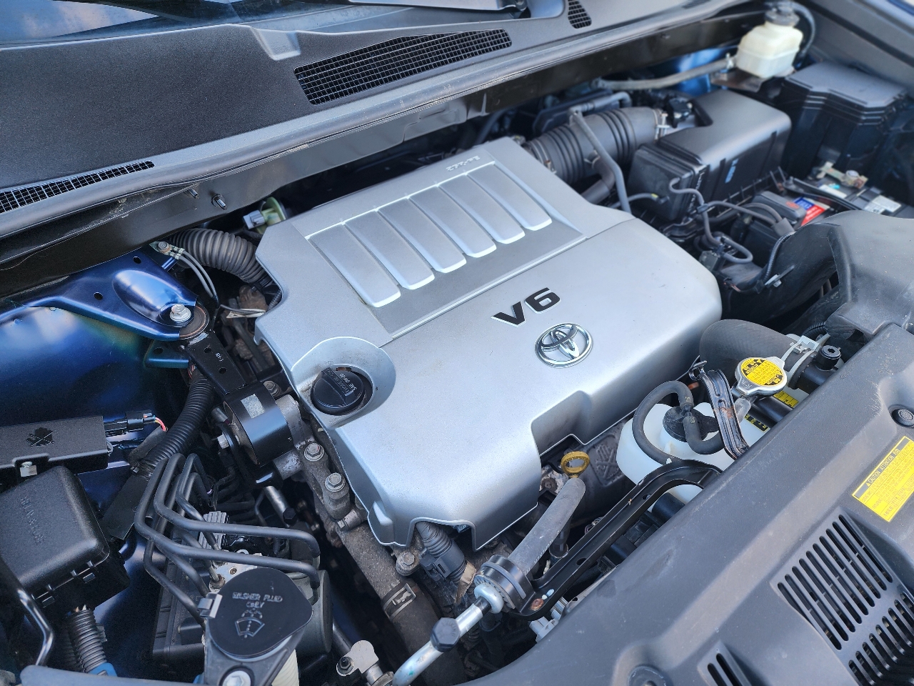 Toyota Highlander Base 4WD 2013