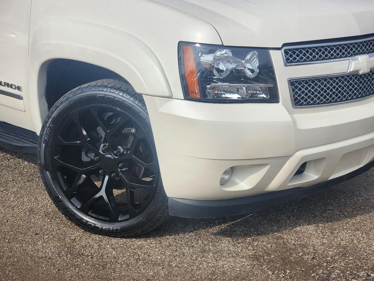 Chevrolet Avalanche LTZ 4WD 2010