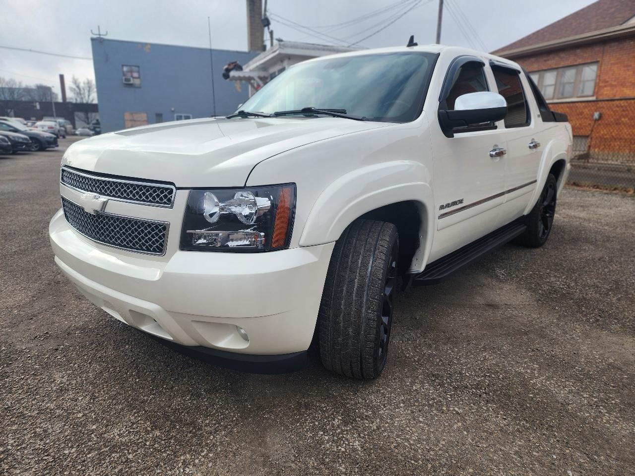 Chevrolet Avalanche LTZ 4WD 2010