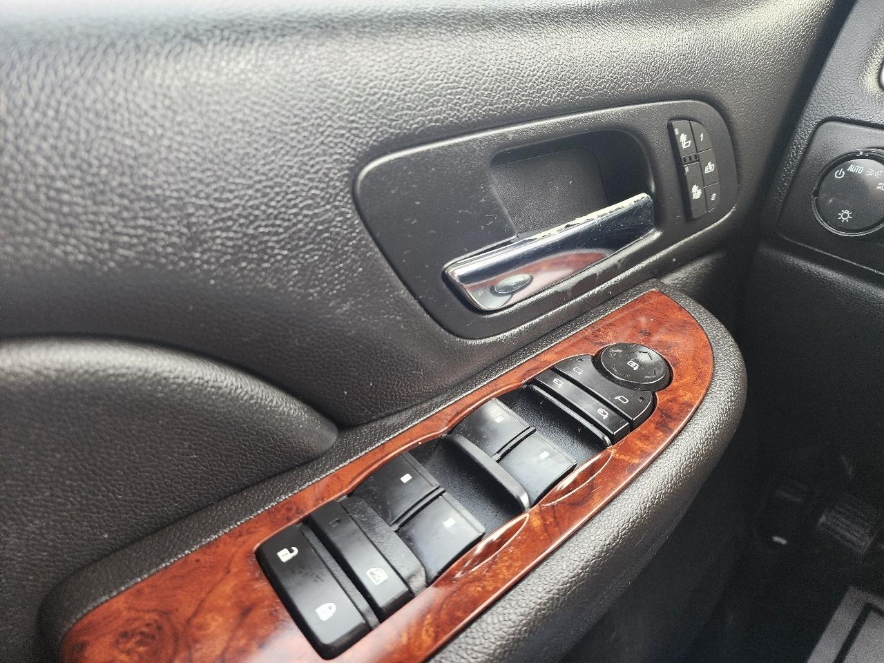 Chevrolet Avalanche LTZ 4WD 2010