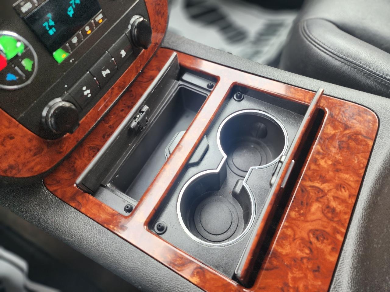 Chevrolet Avalanche LTZ 4WD 2010