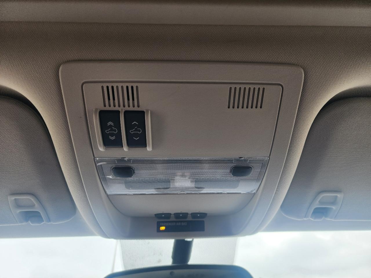 Chevrolet Avalanche LTZ 4WD 2010