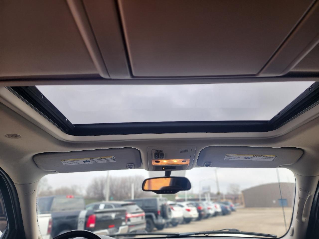 Chevrolet Avalanche LTZ 4WD 2010