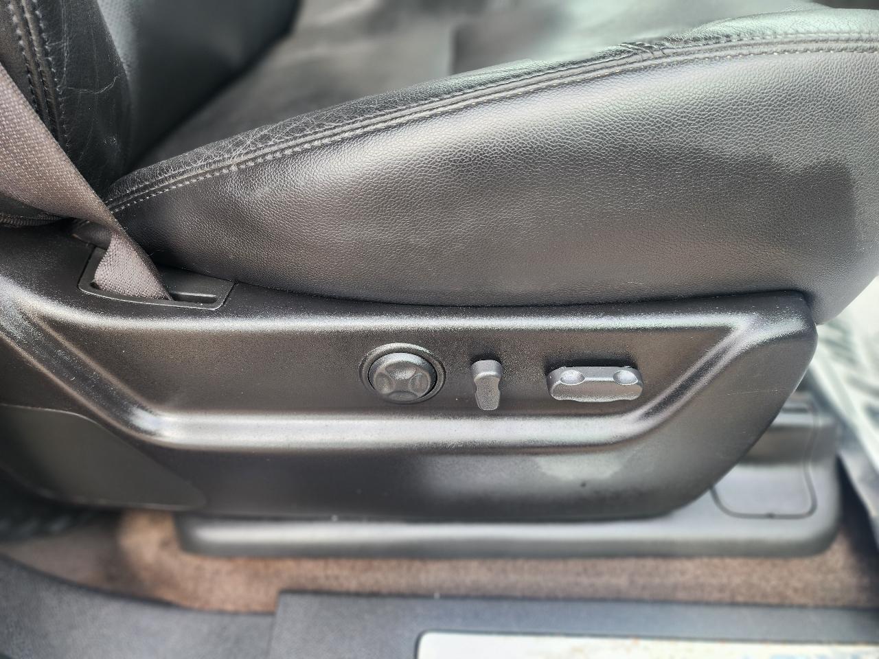 Chevrolet Avalanche LTZ 4WD 2010