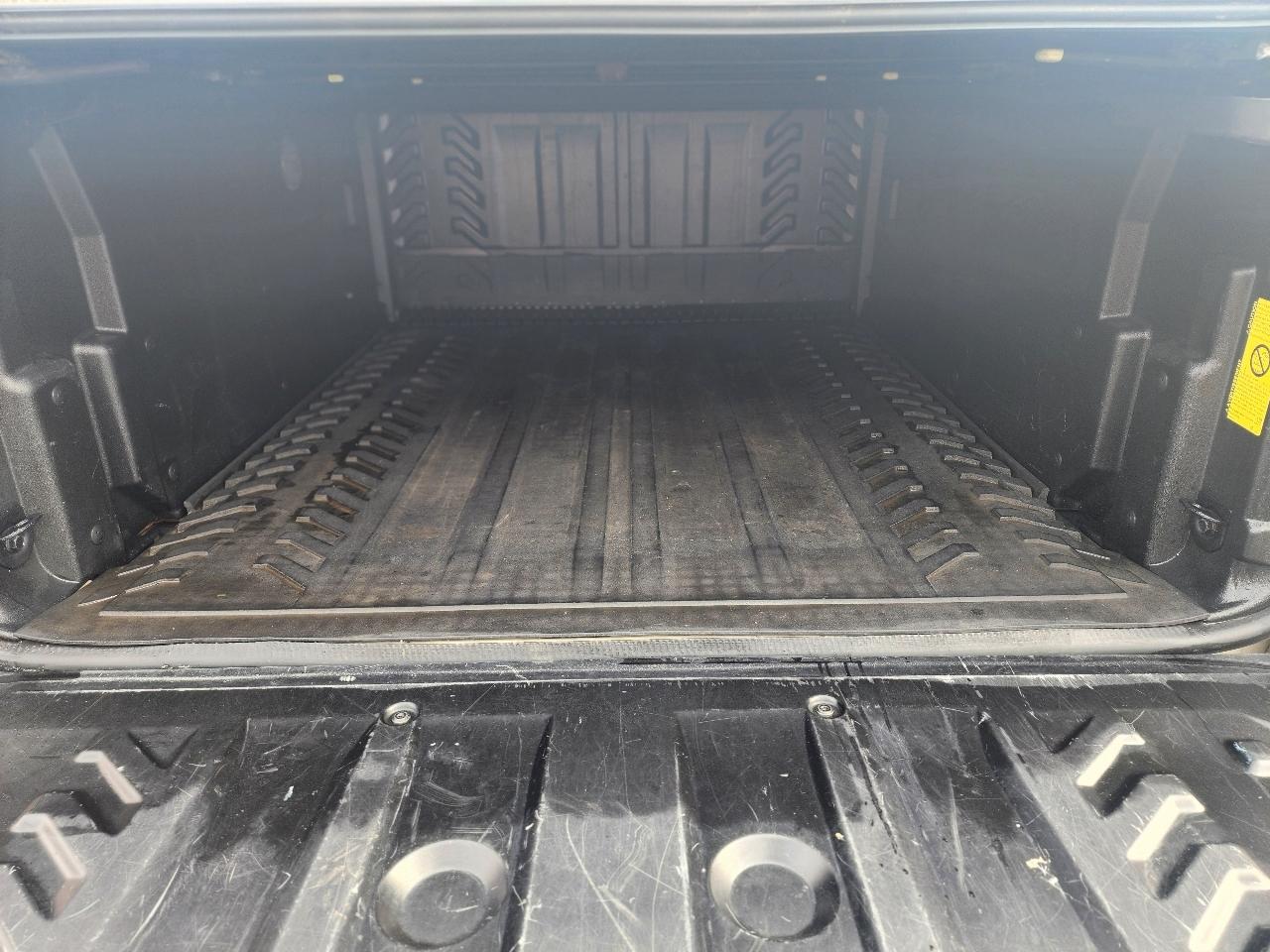 Chevrolet Avalanche LTZ 4WD 2010