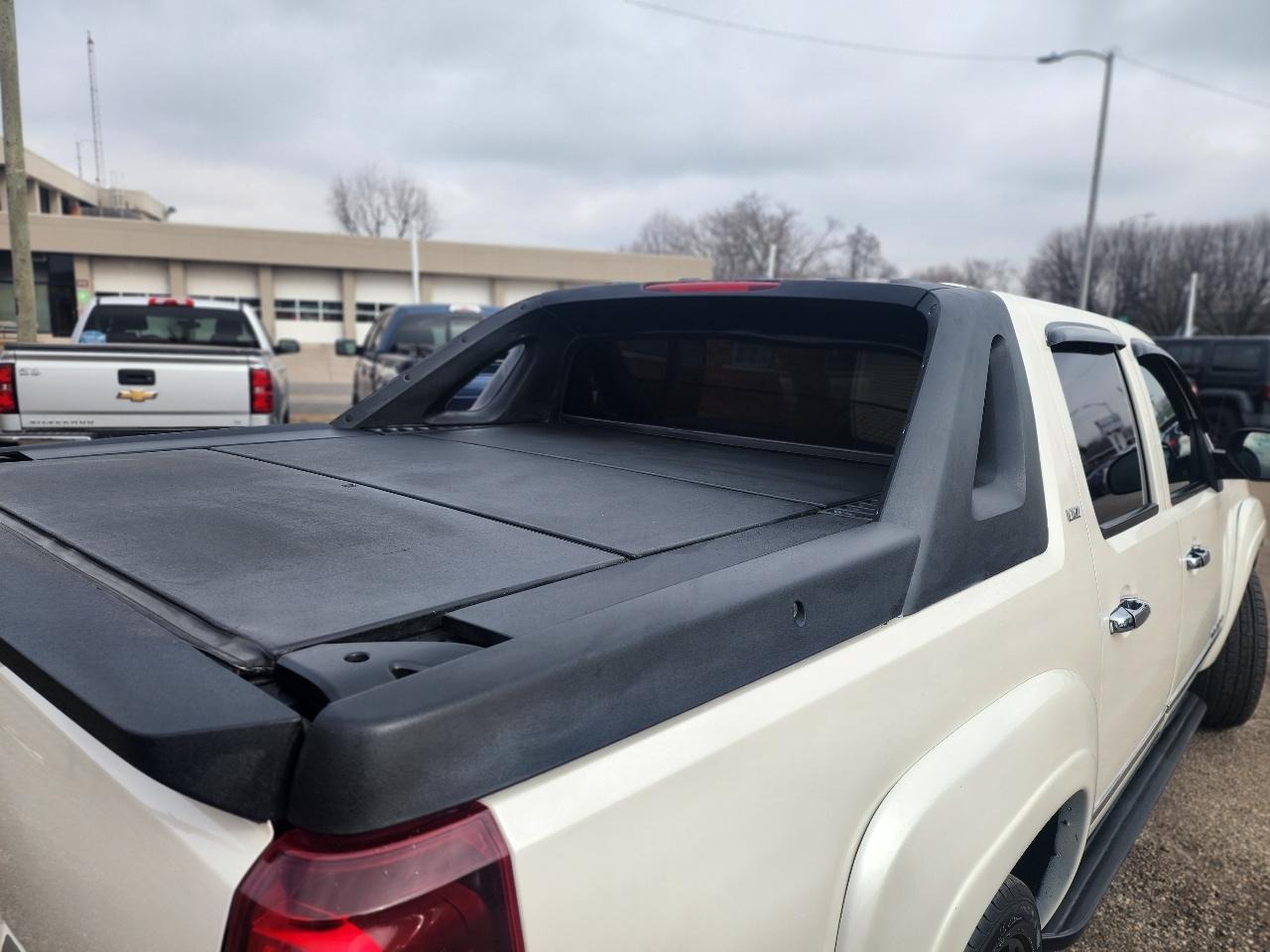 Chevrolet Avalanche LTZ 4WD 2010