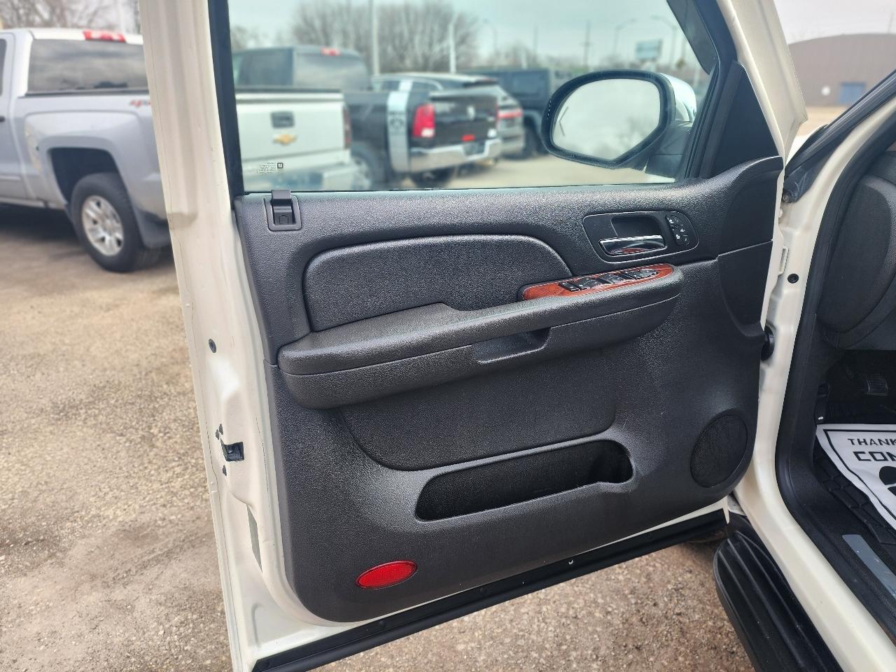 Chevrolet Avalanche LTZ 4WD 2010