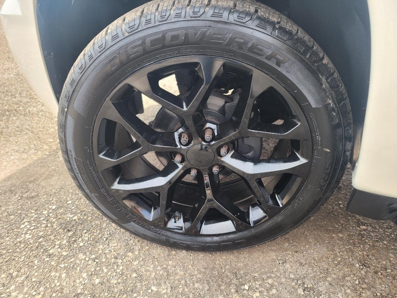 Chevrolet Avalanche LTZ 4WD 2010