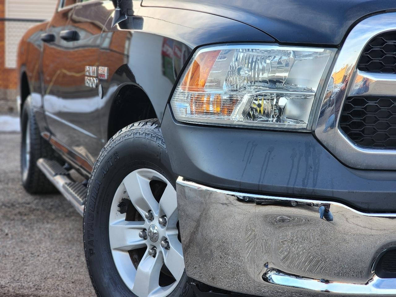 RAM 1500 Tradesman Quad Cab 4WD 2016