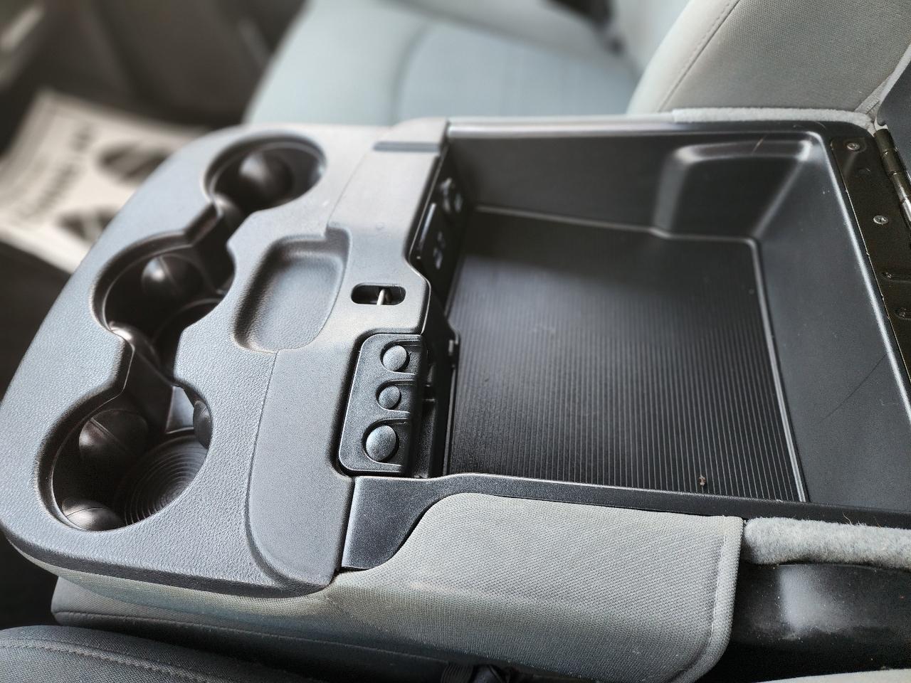 RAM 1500 Tradesman Quad Cab 4WD 2016