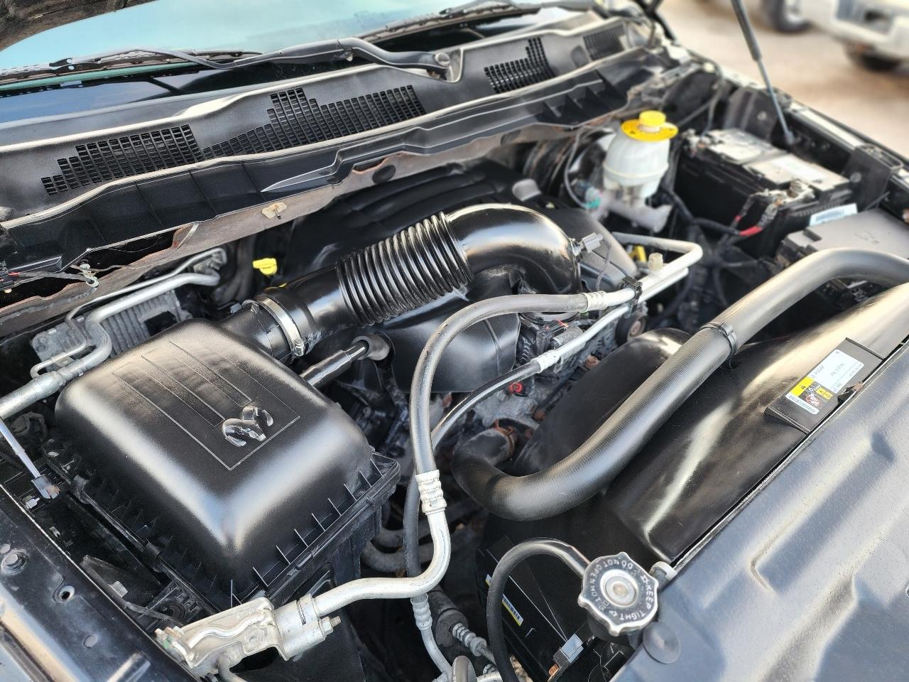 RAM 1500 Tradesman Quad Cab 4WD 2016