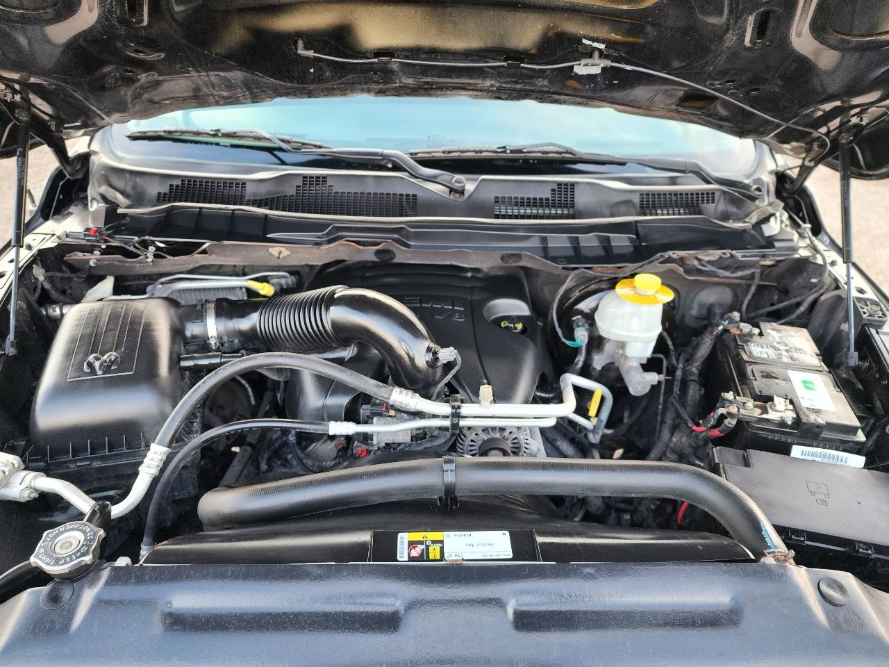 RAM 1500 Tradesman Quad Cab 4WD 2016