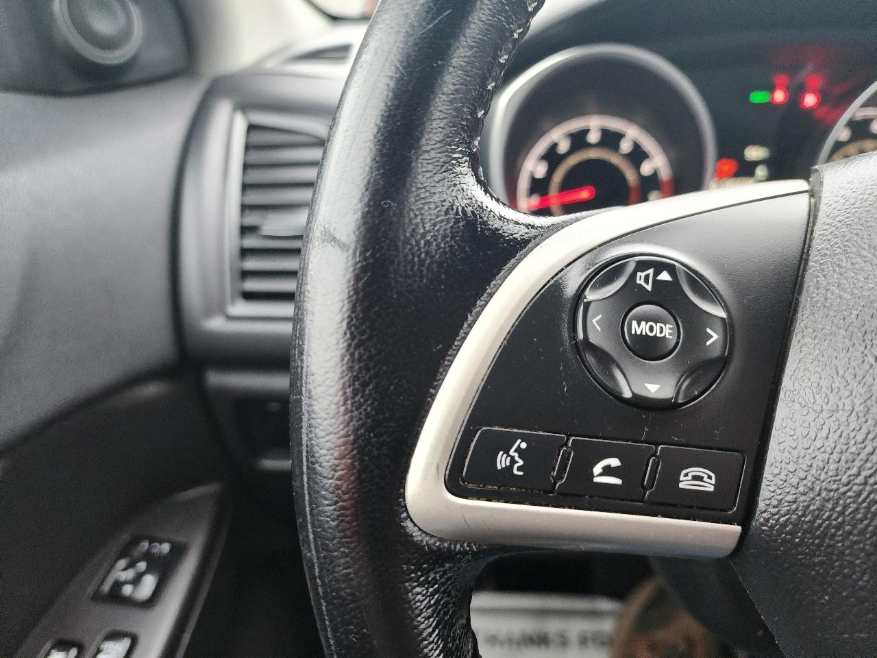 Mitsubishi Outlander Sport ES 2WD 2015