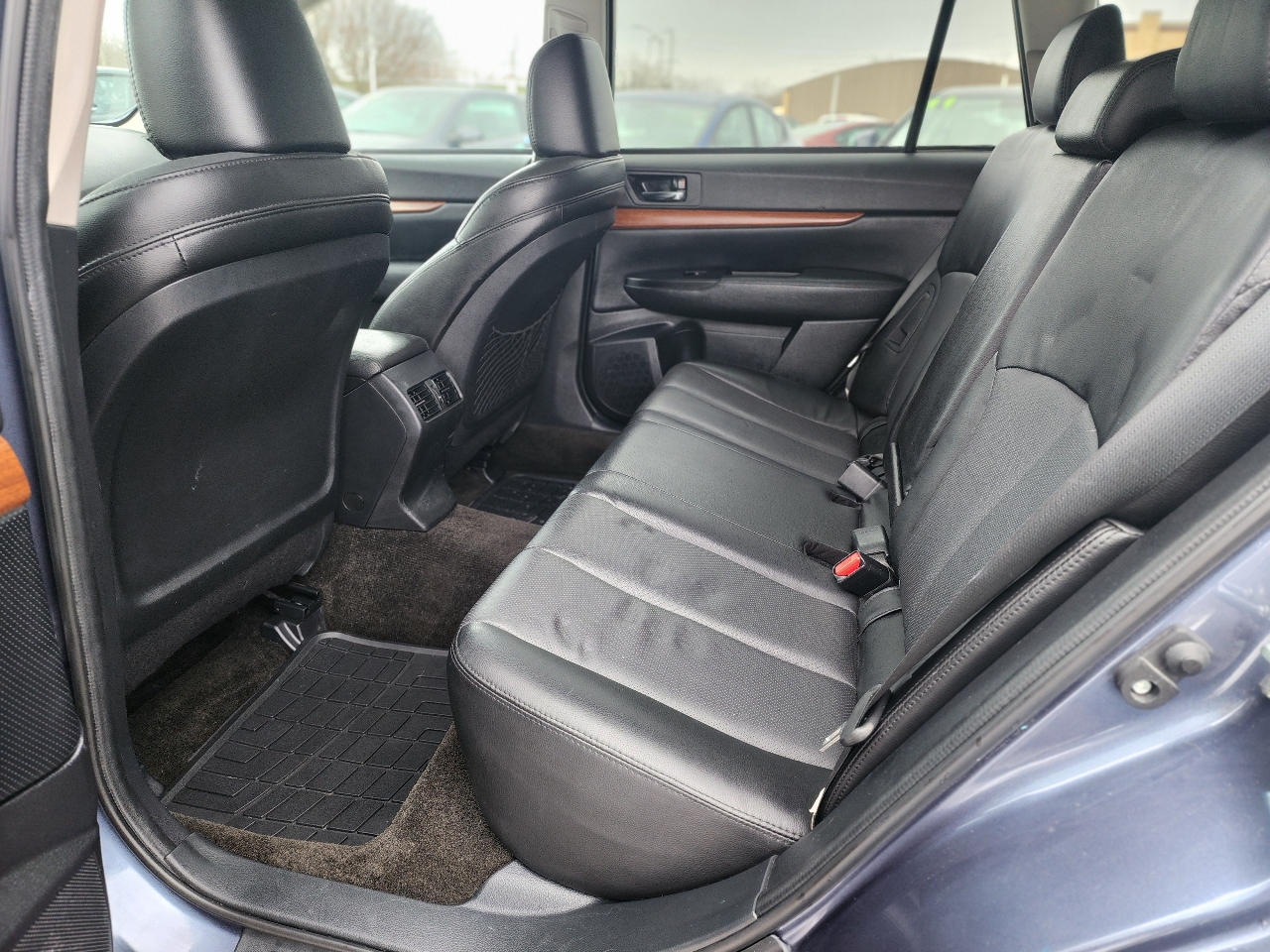 Subaru Outback 2.5i Limited 2014