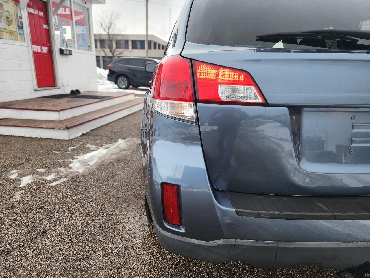 Subaru Outback 2.5i Limited 2014