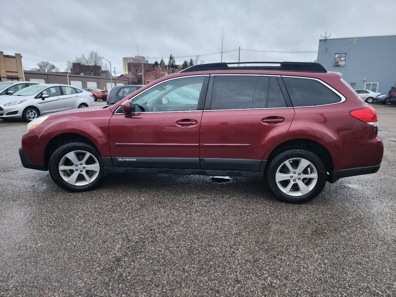 Subaru Outback 2.5i Premium 2013
