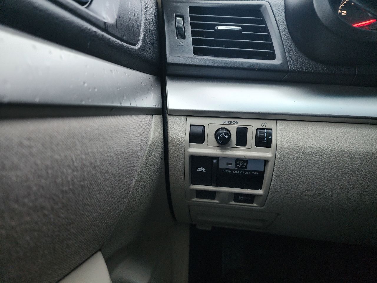 Subaru Outback 2.5i Premium 2013