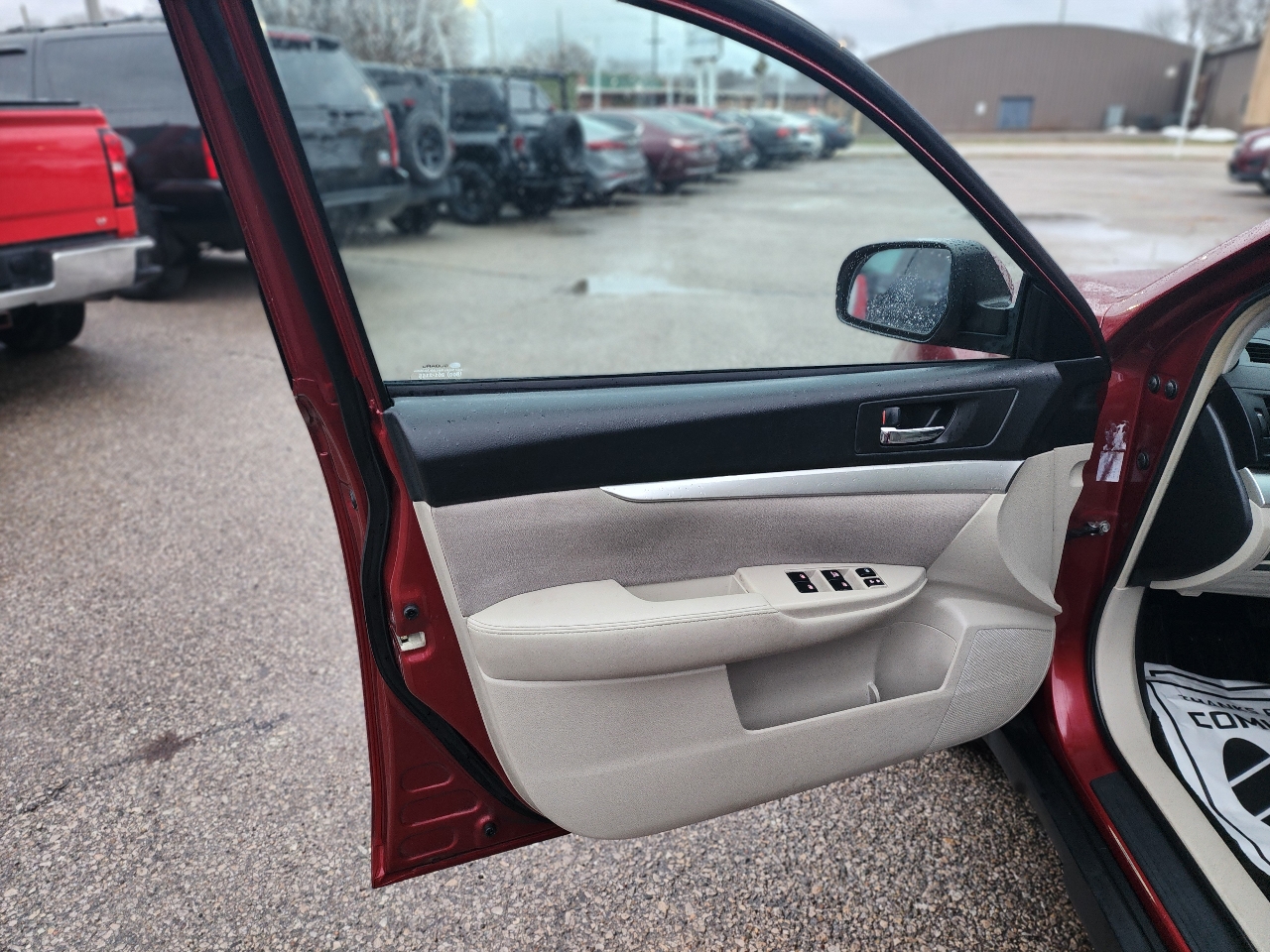 Subaru Outback 2.5i Premium 2013