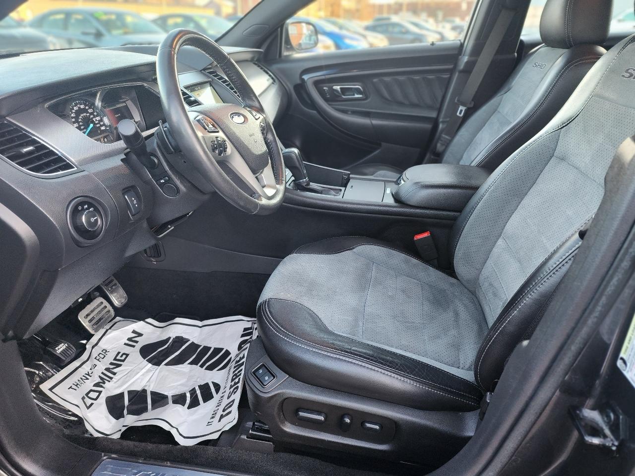 Ford Taurus SHO AWD 2016