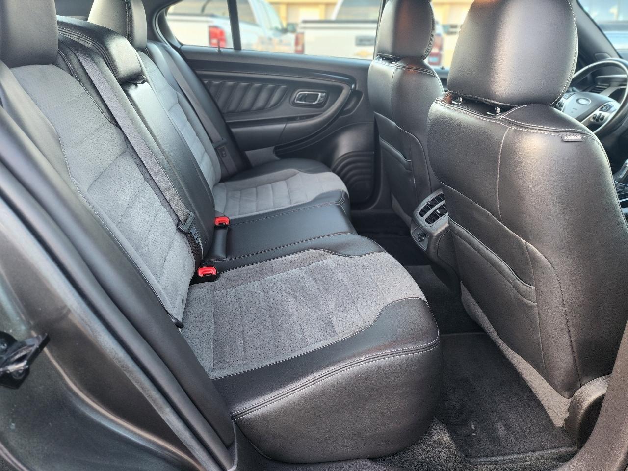 Ford Taurus SHO AWD 2016