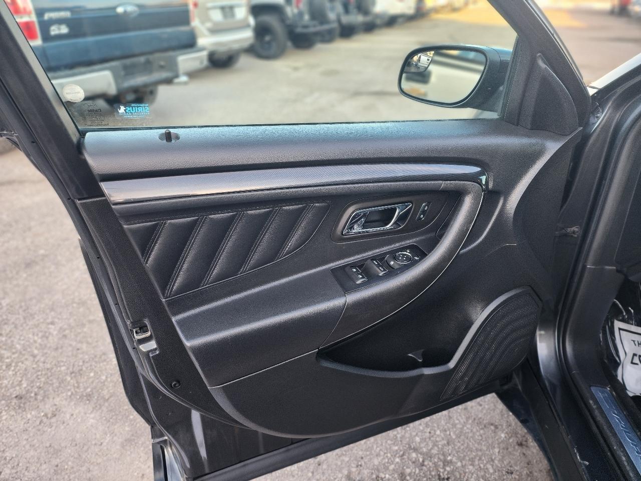 Ford Taurus SHO AWD 2016