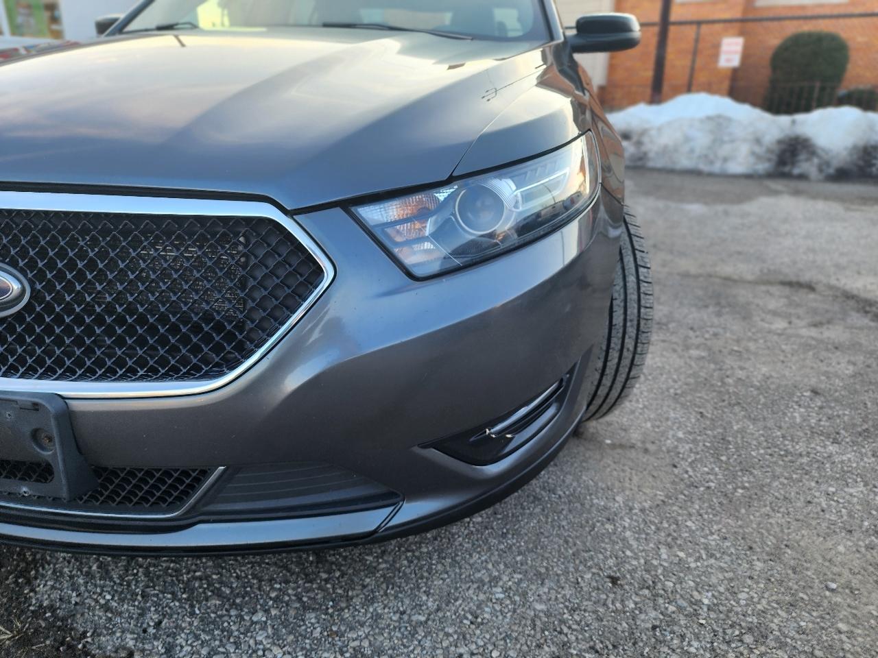 Ford Taurus SHO AWD 2016
