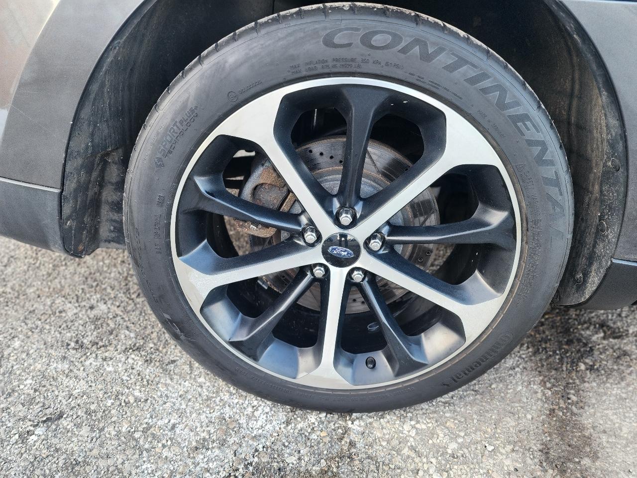 Ford Taurus SHO AWD 2016