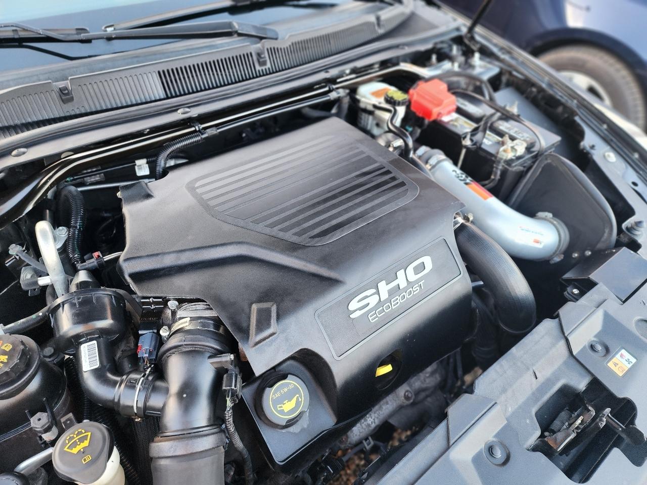 Ford Taurus SHO AWD 2016