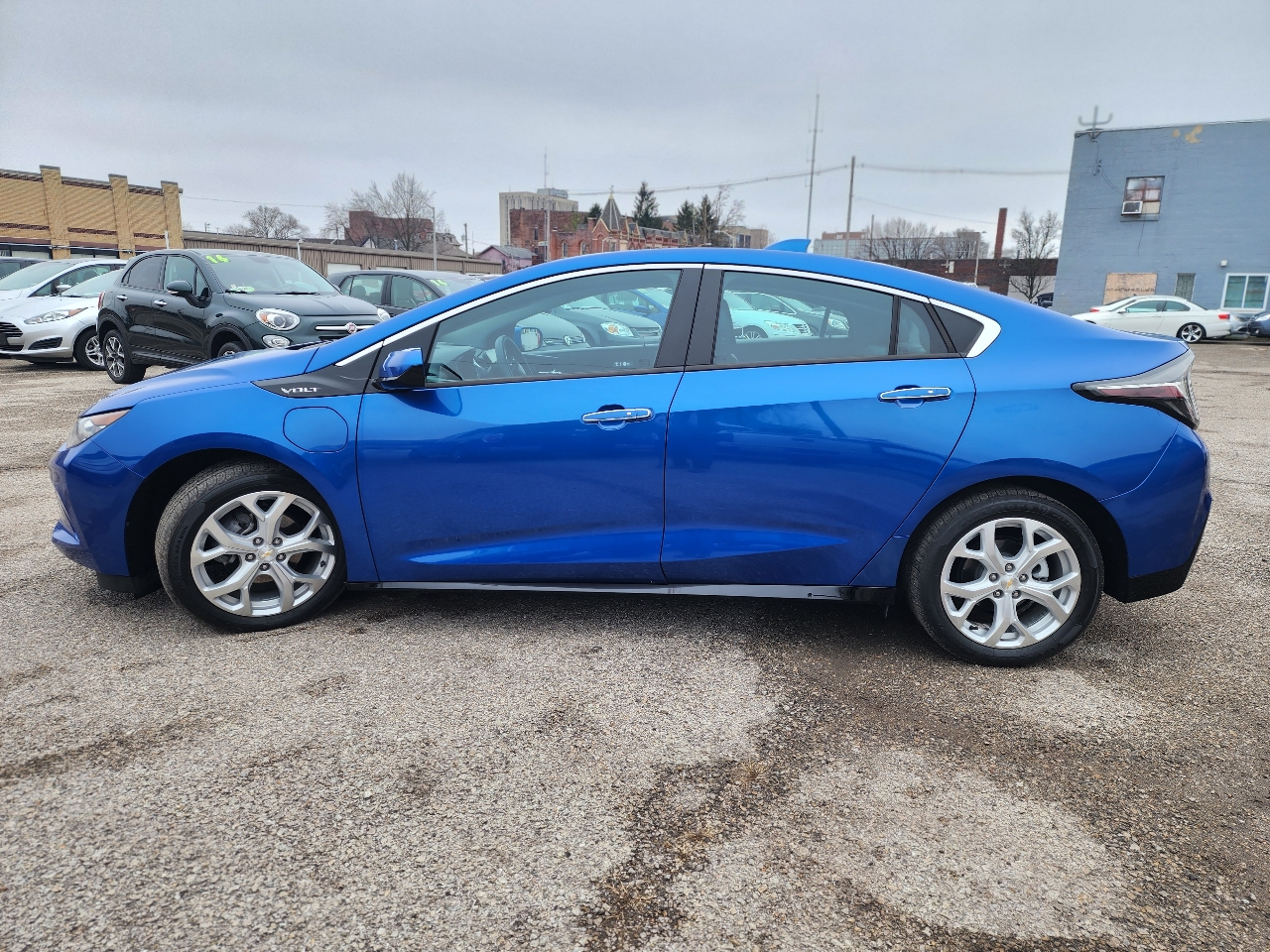 Chevrolet Volt Premier w/ Standard Emission Package 2017