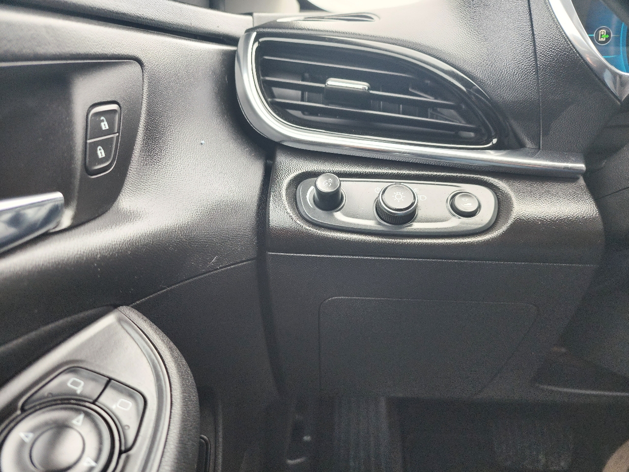 Chevrolet Volt Premier w/ Standard Emission Package 2017