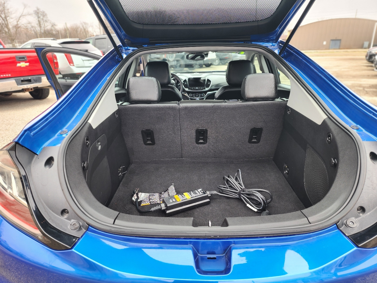 Chevrolet Volt Premier w/ Standard Emission Package 2017