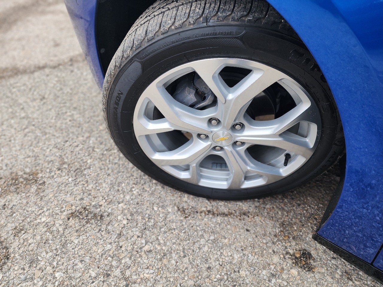 Chevrolet Volt Premier w/ Standard Emission Package 2017