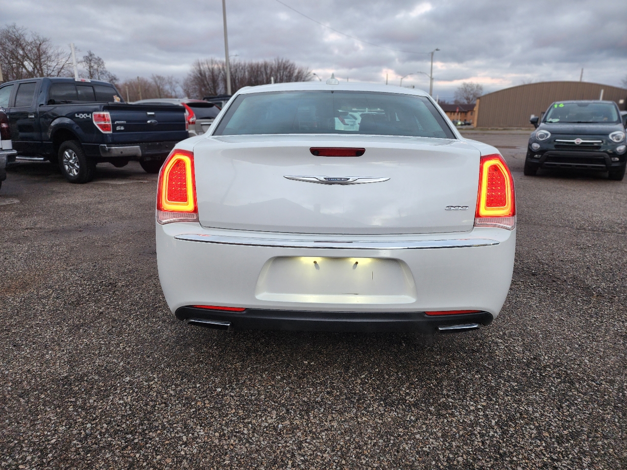 Chrysler 300 Limited RWD 2015