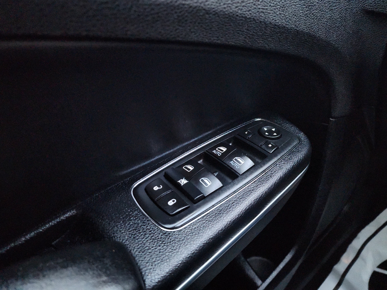 Chrysler 300 Limited RWD 2015