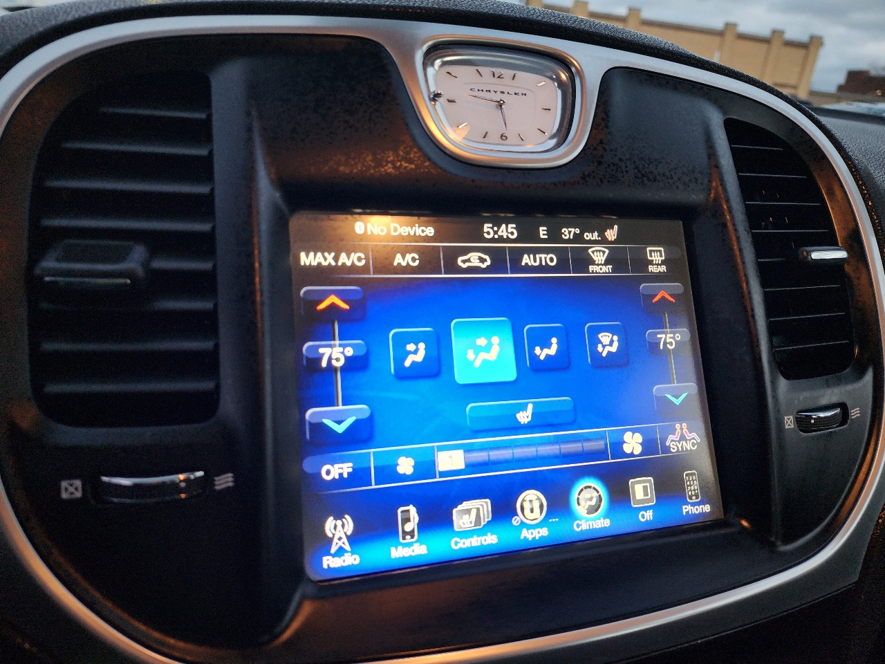 Chrysler 300 Limited RWD 2015