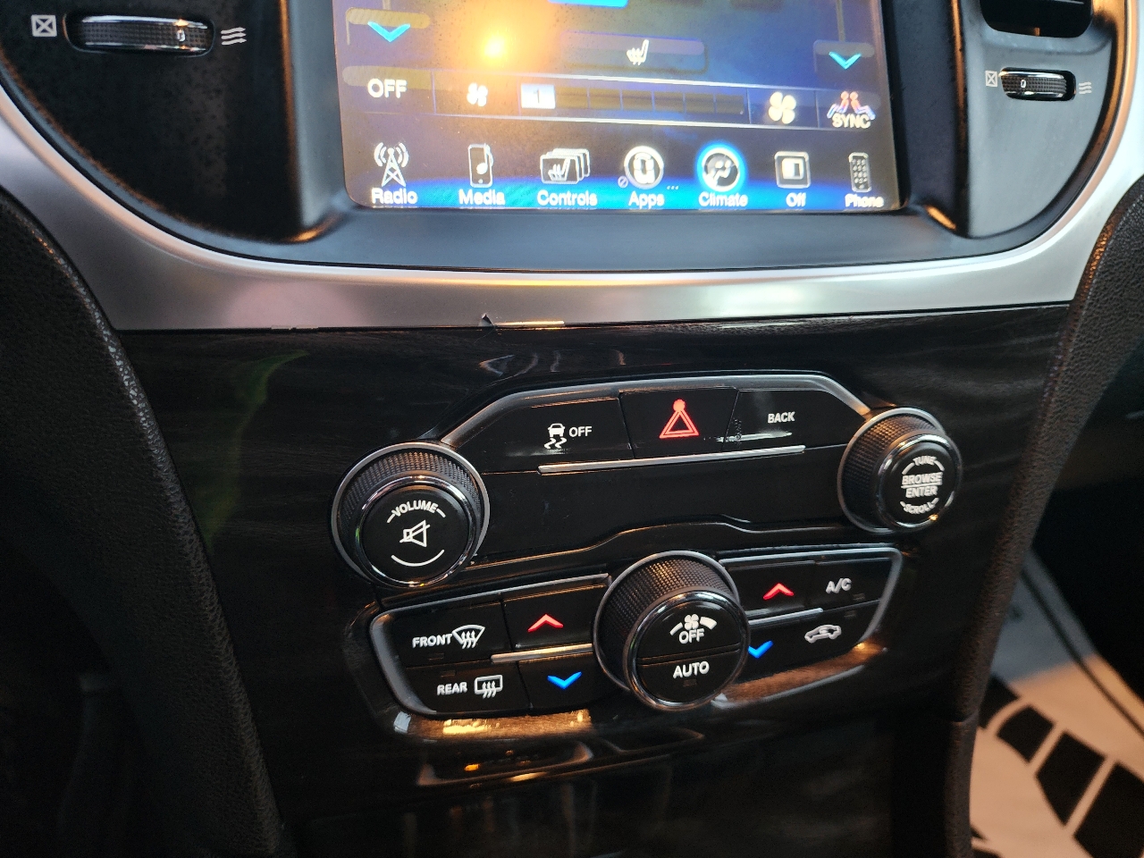 Chrysler 300 Limited RWD 2015