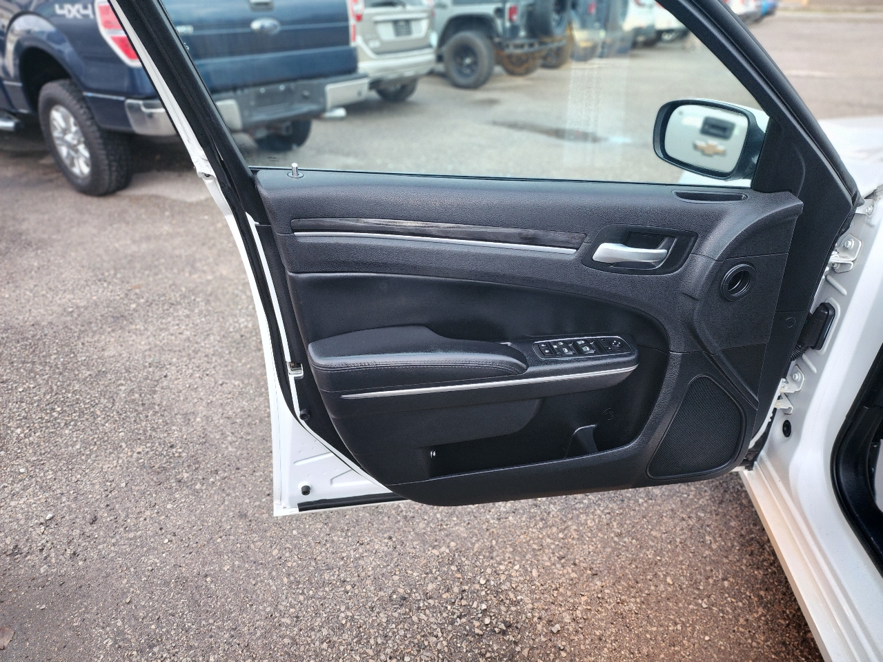 Chrysler 300 Limited RWD 2015