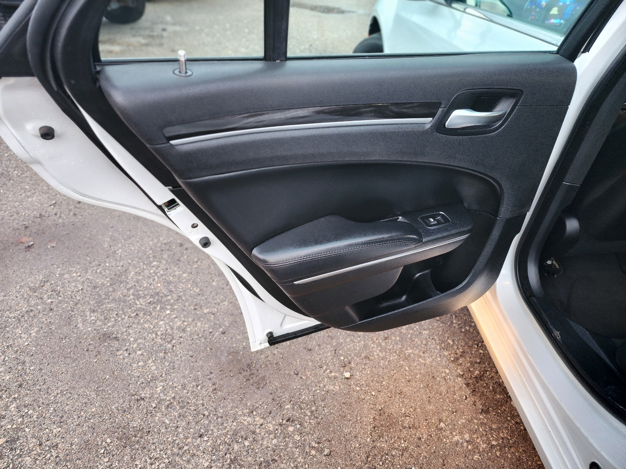 Chrysler 300 Limited RWD 2015